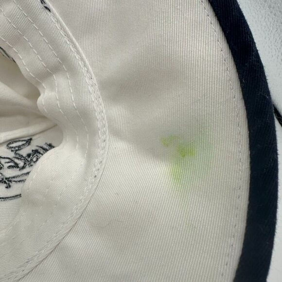 Walt Disney World Vintage White Bucket Hat Embroidered Character Signatures - Picture 6 of 6